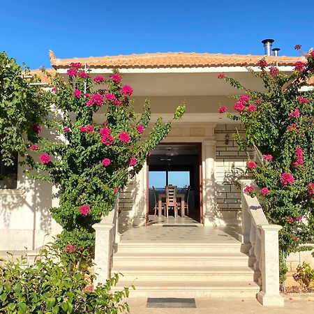 Villa Serenity Agia Marina  Екстер'єр фото