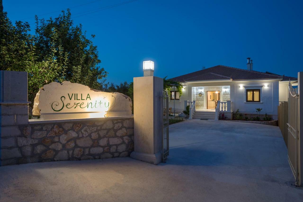 Villa Serenity Agia Marina  Екстер'єр фото