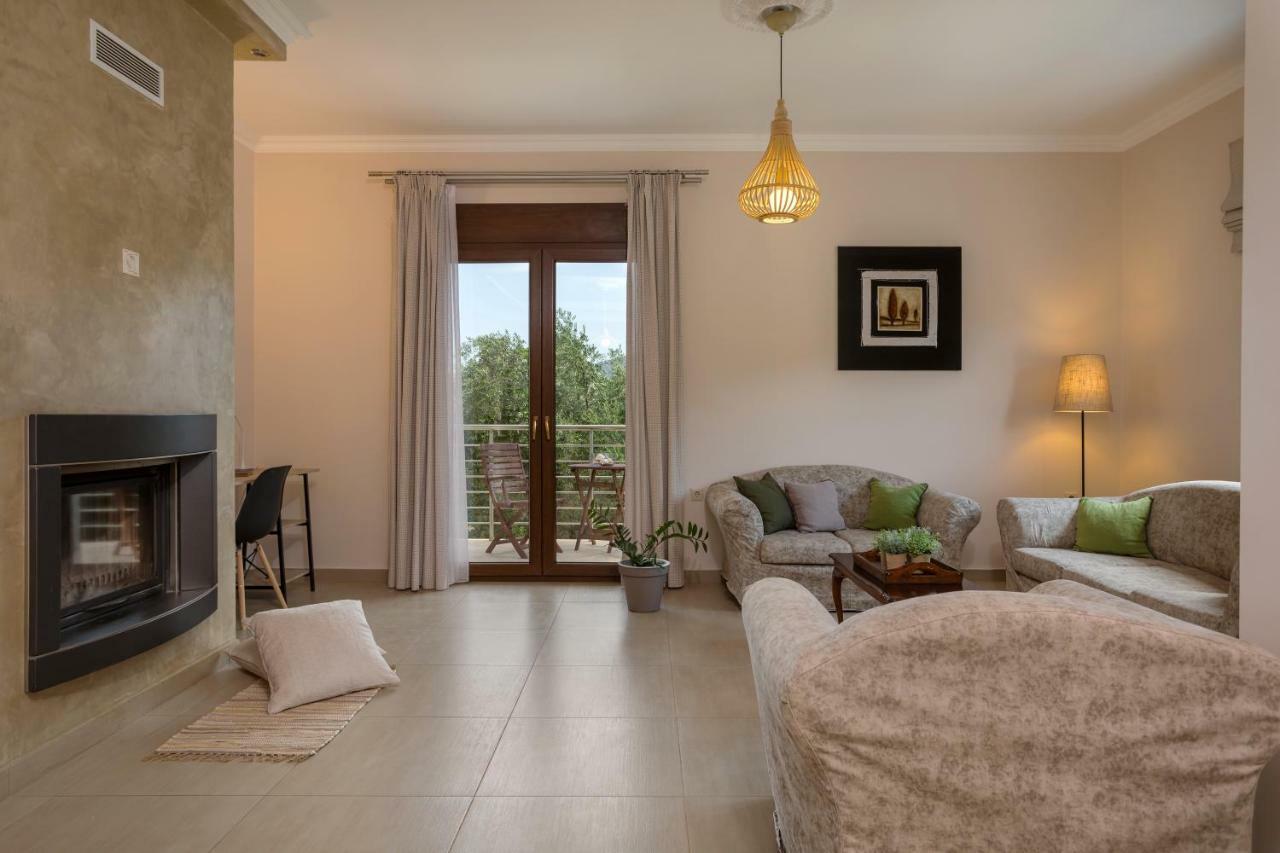Villa Serenity Agia Marina  Екстер'єр фото